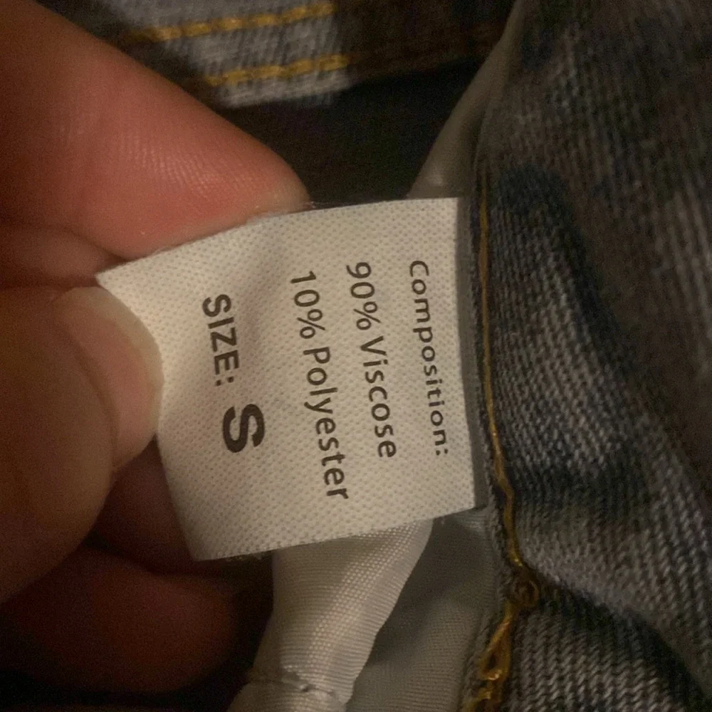 Jeans - Picture 4 of 5